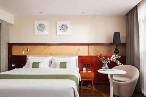 clover hotel phnom penh