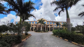 The Royal Ambassador Hotel,,3 star