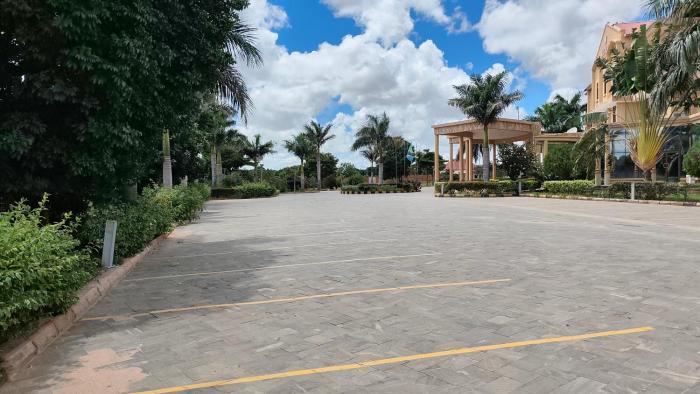 the royal ambassador hotel