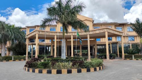 the royal ambassador hotel