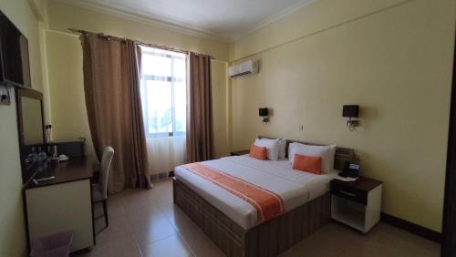 the royal ambassador hotel
