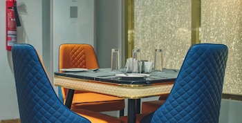 wellington blu hotel and suites