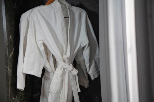 ensora hotel and travel
