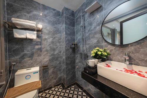 ensora hotel and travel