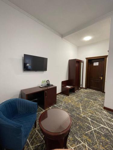 regal garden hotel