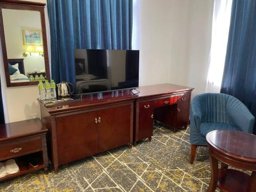 regal garden hotel