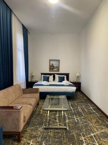 regal garden hotel