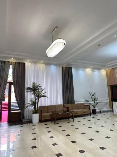 regal garden hotel
