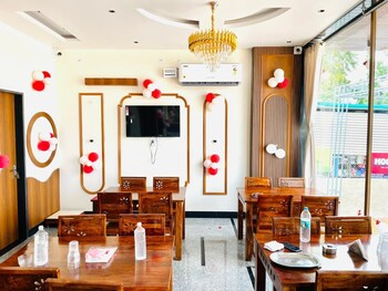 Rmb Hotel And Restaurant,,3 star
