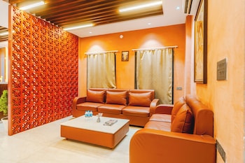 travinities hotel shri krishna
