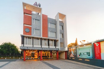 travinities hotel shri krishna