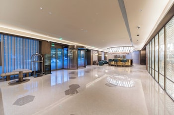 Crystal Orange Hotel Pudong Airport,,4 star