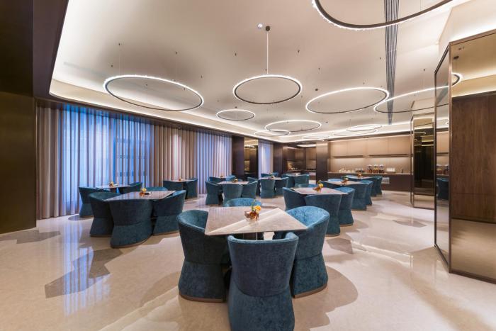 crystal orange hotel pudong airport