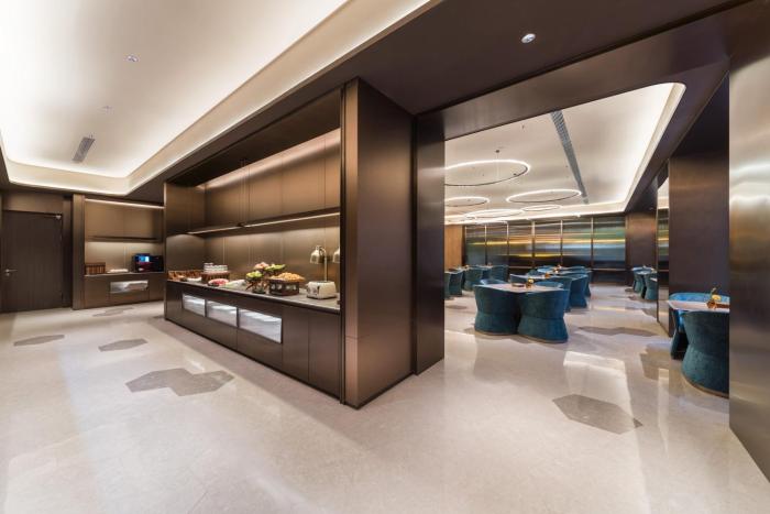crystal orange hotel pudong airport