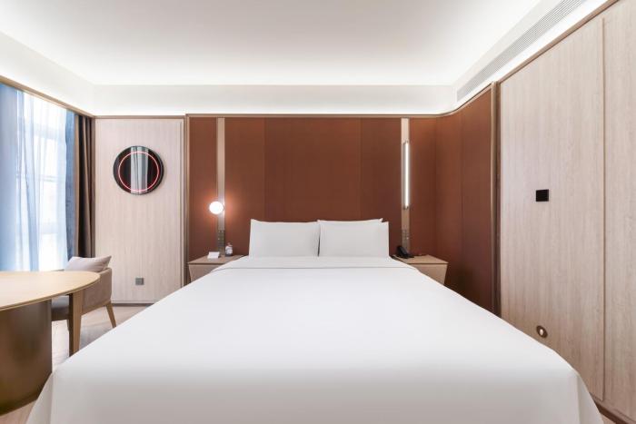 crystal orange hotel pudong airport