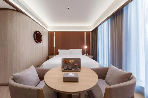 crystal orange hotel pudong airport