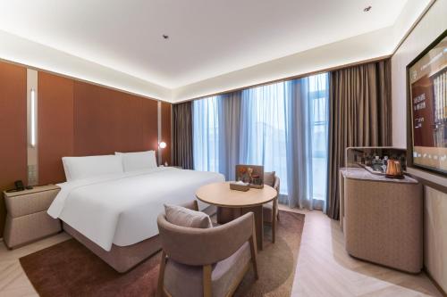 crystal orange hotel pudong airport