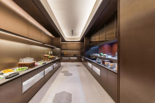 crystal orange hotel pudong airport