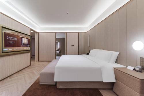 crystal orange hotel pudong airport
