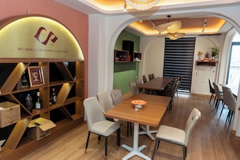 12 Ao Ca Hotel,,3 star