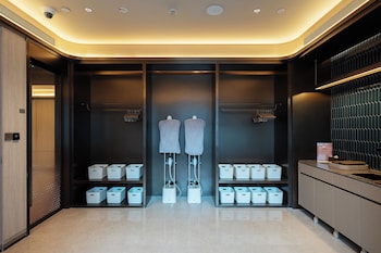 crystal hotel shanghai jinqiao one