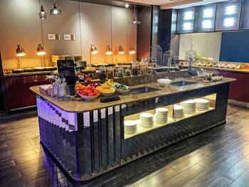 crystal orange hotel shanghai chuansha