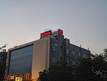 hotel kg estate