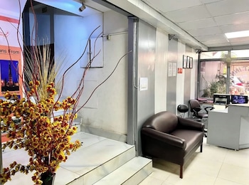 East Inn Hotel At Nirman Vihar Metro St.,,3 star