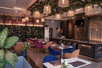 the sea valley azure gurugram