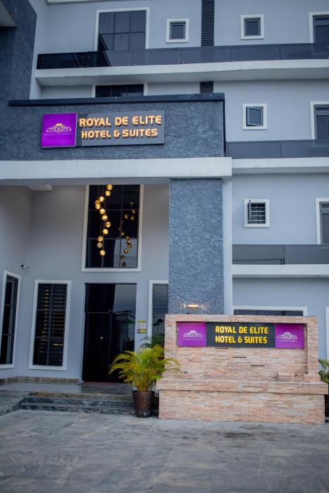 royal de elite hotel
