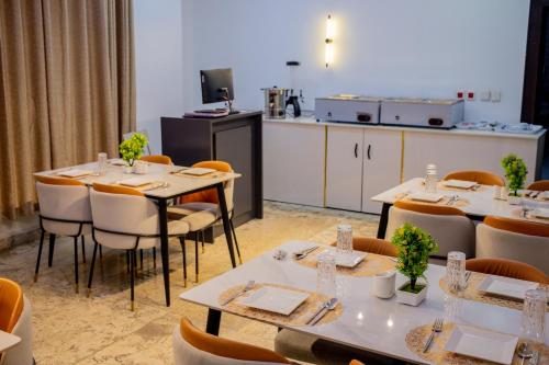 royal de elite hotel