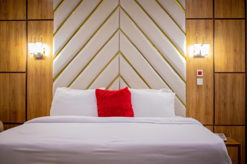 royal de elite hotel