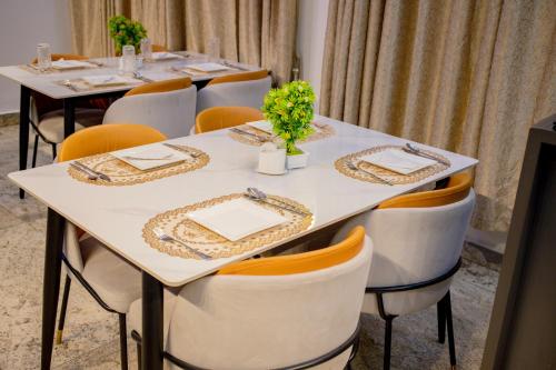 royal de elite hotel