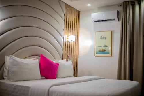 royal de elite hotel