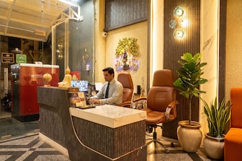 hotel madhuram shivpuri