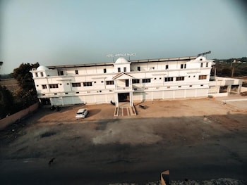 hotel heritage palace