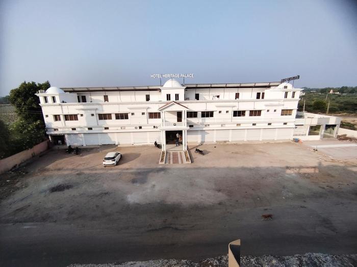 hotel heritage palace