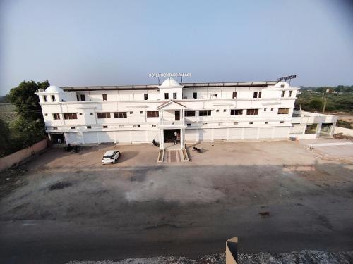 hotel heritage palace