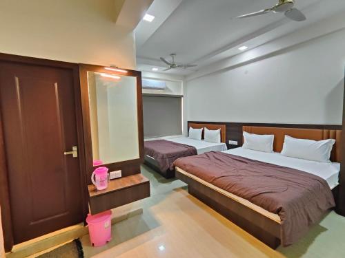 hotel heritage palace