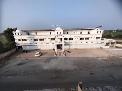 hotel heritage palace