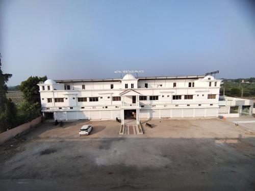 hotel heritage palace