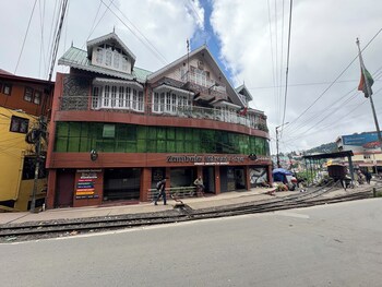 pushparaj near new marine drive rd