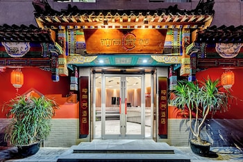 happy dragon saga hotel