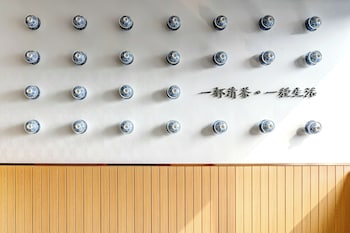 happy dragon saga hotel