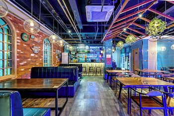 happy dragon saga hotel