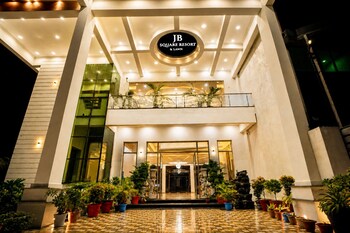 jb square resort near ayodhya airport