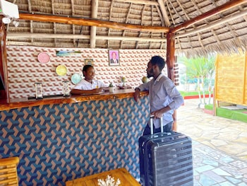 mimi na wewe bungalows hotel