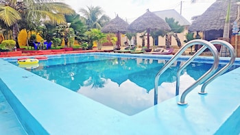 mimi na wewe bungalows hotel