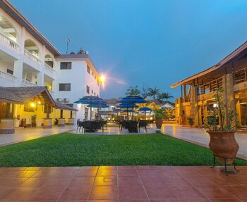 raybow international hotel