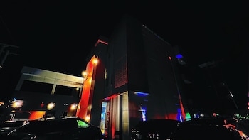 cecillia exclusive hotel and suites